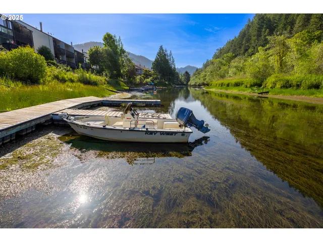 $249,000 | 43605 Highway 38, Unit 41, Reedsport, OR 97467
