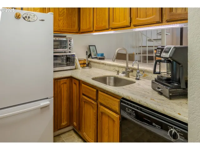 $249,000 | 43605 Highway 38, Unit 41, Reedsport, OR 97467