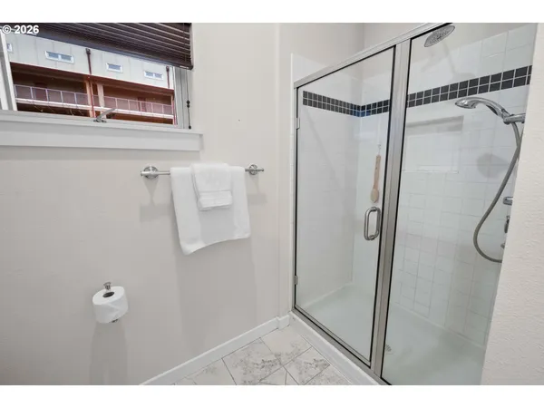 $375,000 | 3990 Abbey Lane, Unit 201B, Astoria, OR 97103