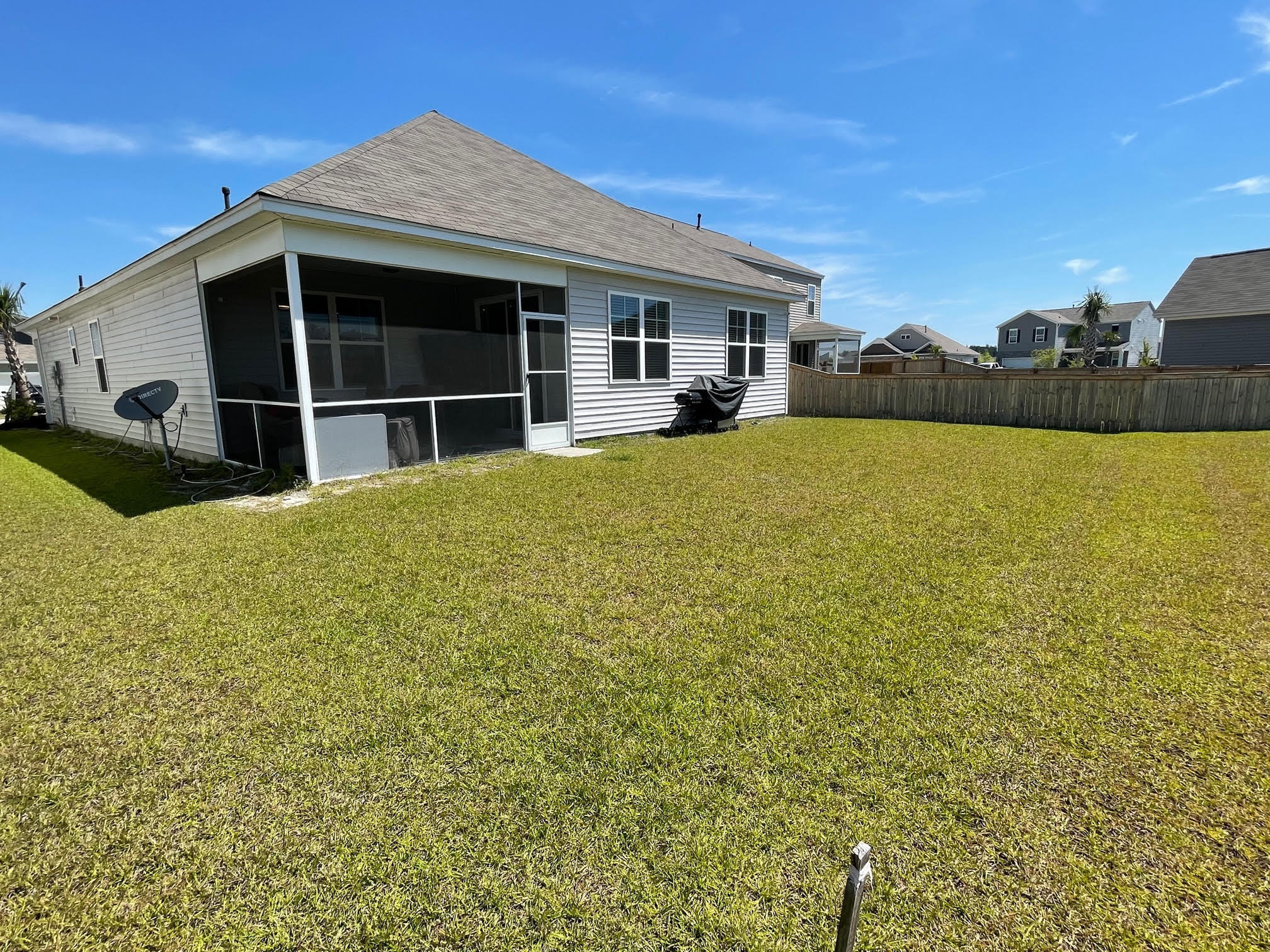209 Rhodes Court Summerville, SC 29486 - Photo 14 of 15 back of house