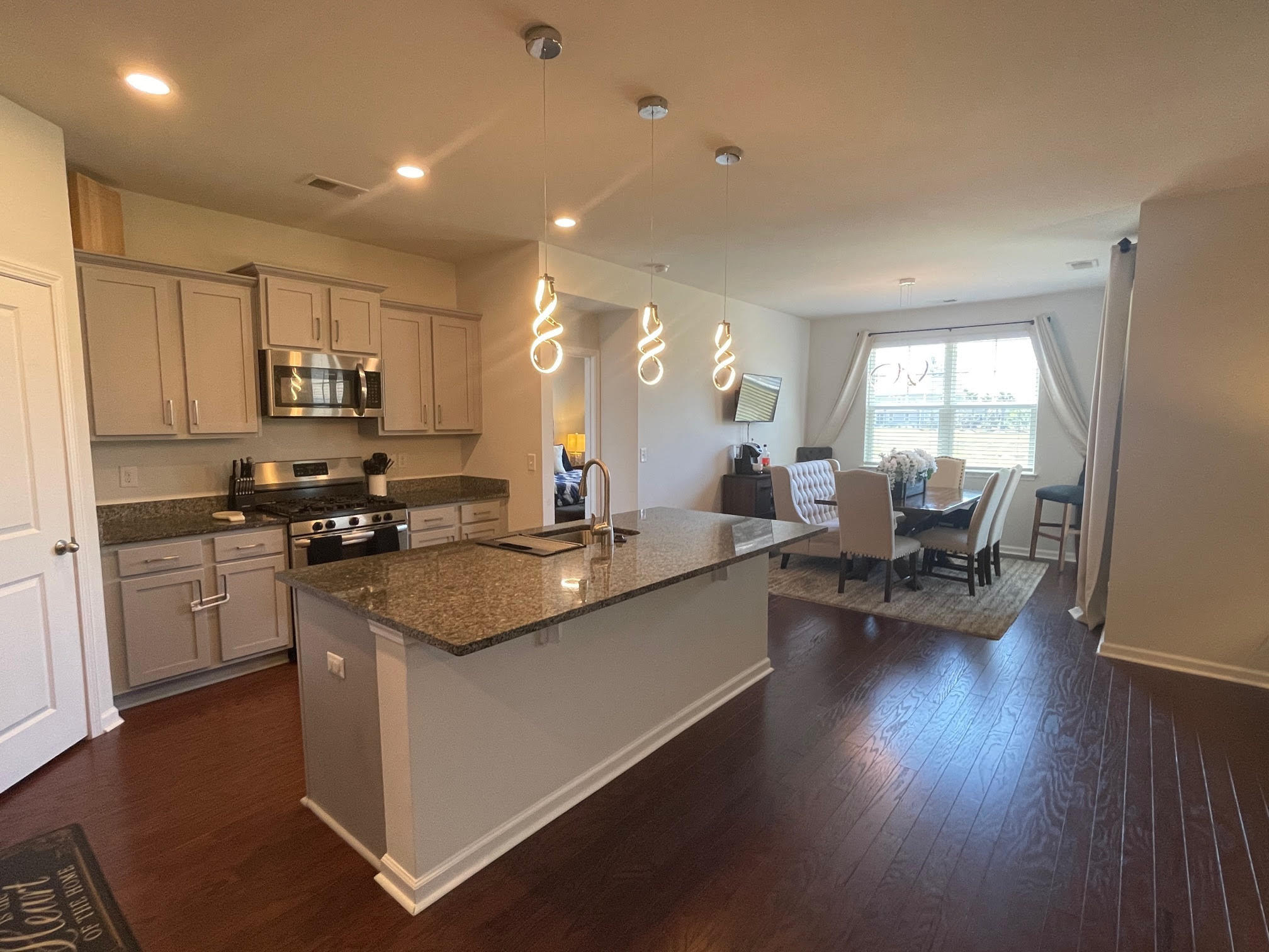 209 Rhodes Court Summerville, SC 29486 - Photo 3 of 15 kitchen-dining
