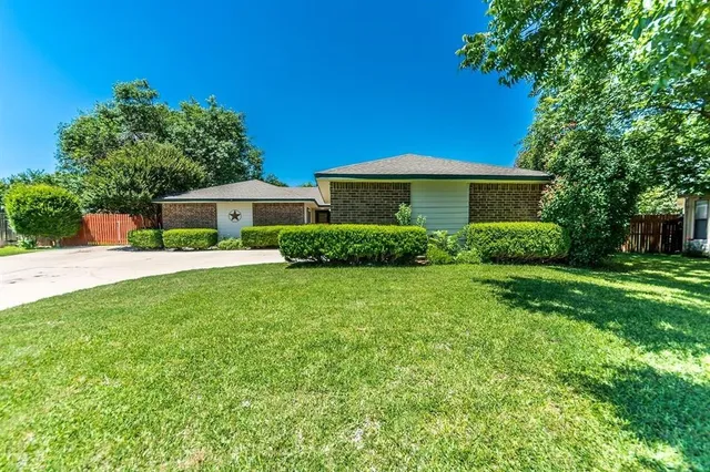 $2,050 | 451 Hancock Court, Fort Worth, TX 76108