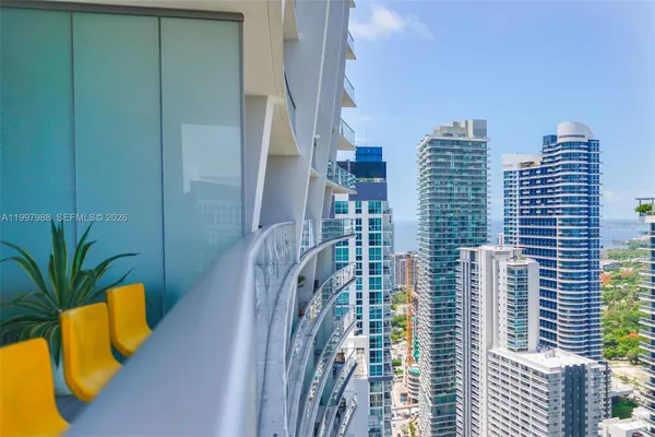 $4,700 | 1010 Brickell Avenue, Unit 4411, Miami, FL 33131