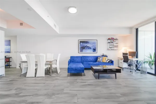$4,700 | 1010 Brickell Avenue, Unit 4411, Miami, FL 33131