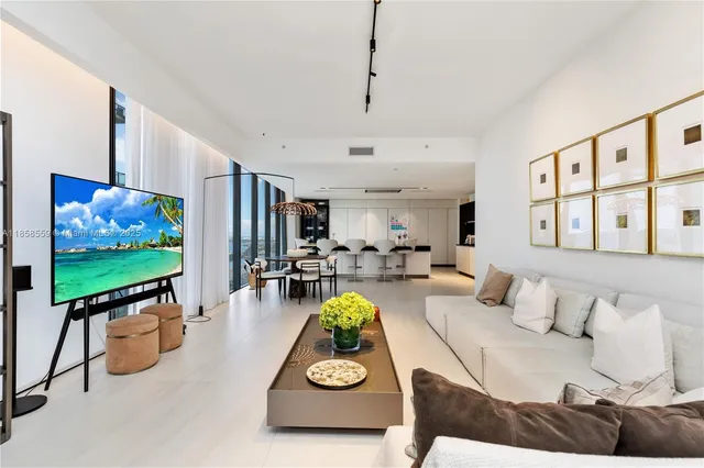 $7,350,000 | 1000 Biscayne Boulevard, Unit 3502, Miami, FL 33132