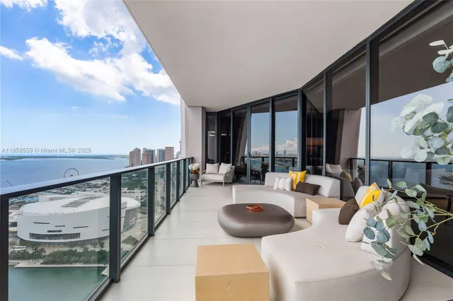 $7,350,000 | 1000 Biscayne Boulevard, Unit 3502, Miami, FL 33132
