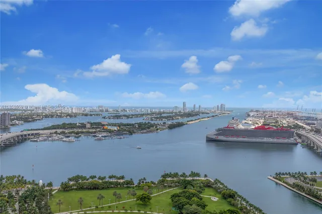 $7,350,000 | 1000 Biscayne Boulevard, Unit 3502, Miami, FL 33132