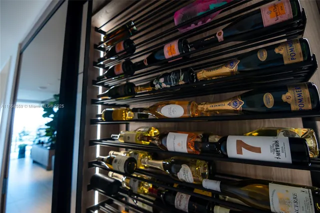 $7,350,000 | 1000 Biscayne Boulevard, Unit 3502, Miami, FL 33132