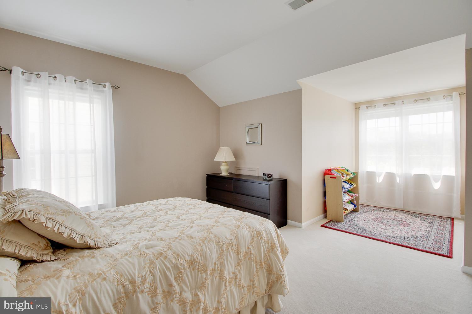 21516 Inman Park Place Ashburn, VA 20147 - Photo 18 of 22 Bedroom 3 with walk-in closet and sitting area
