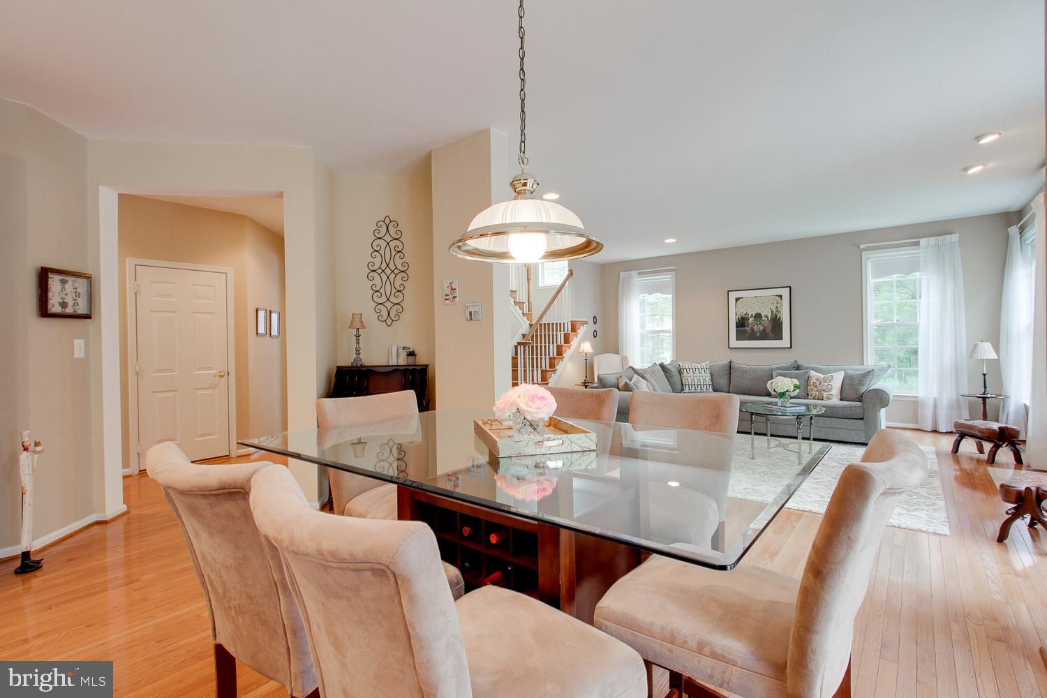 21516 Inman Park Place Ashburn, VA 20147 - Photo 6 of 22 Breakfast area off Kitchen and open to Family Room