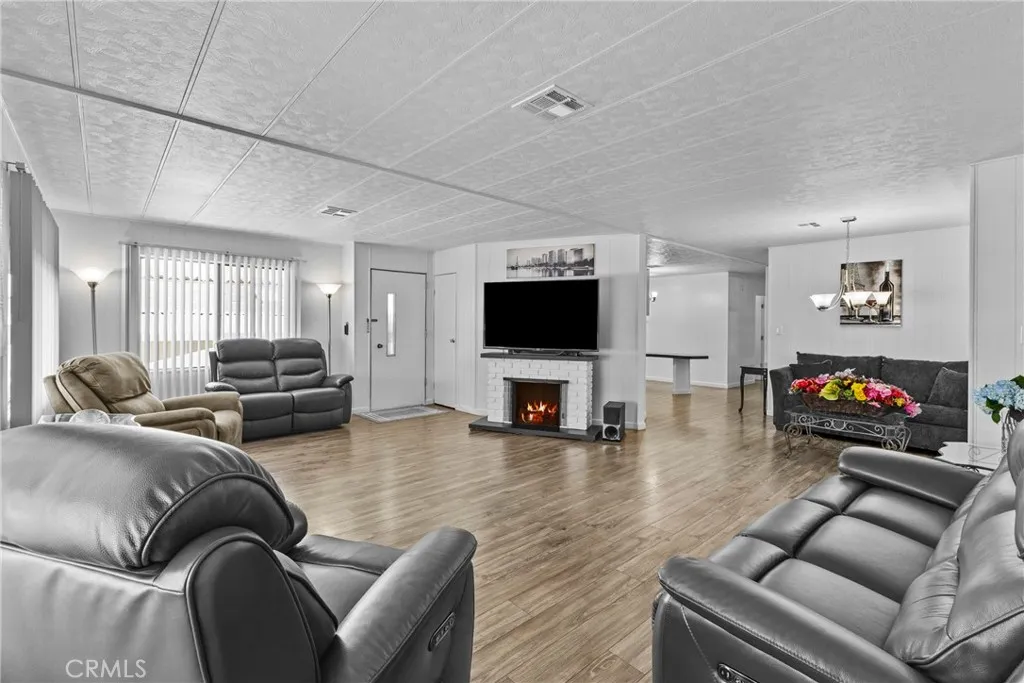 4000 Pierce Street, Unit 132 Riverside, CA 92505 - Photo 9 of 43 Living room