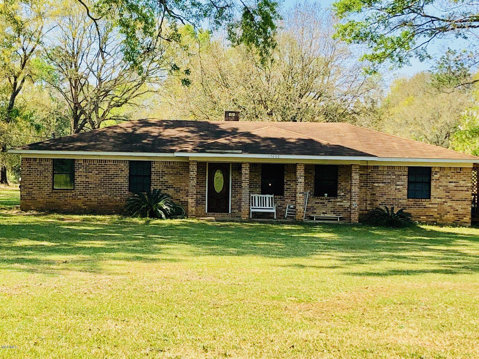 17409 Goff Farm Road Moss Point, MS 39562 - Photo 3 of 21 IMG_9994