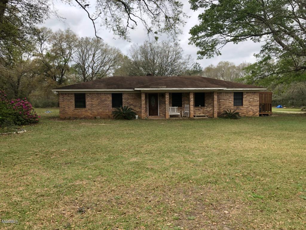 17409 Goff Farm Road Moss Point, MS 39562 - Photo 4 of 21 IMG_3720