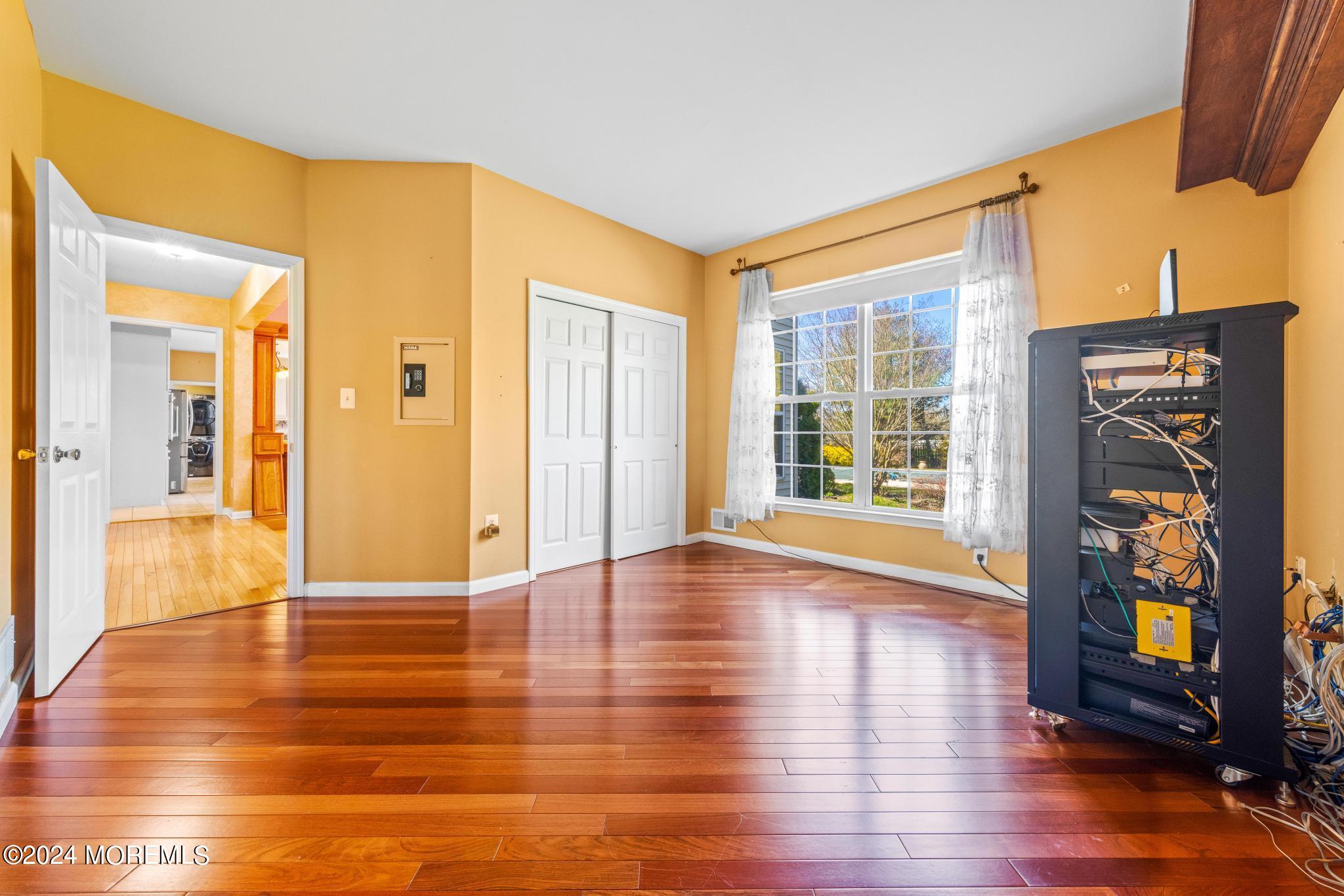 339 Rock Oak Road Freehold, NJ 07728 - Photo 11 of 55 339RockOak-29