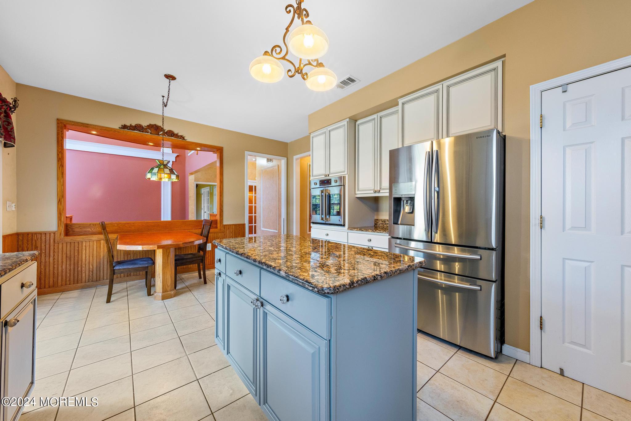 339 Rock Oak Road Freehold, NJ 07728 - Photo 19 of 55 339RockOak-18