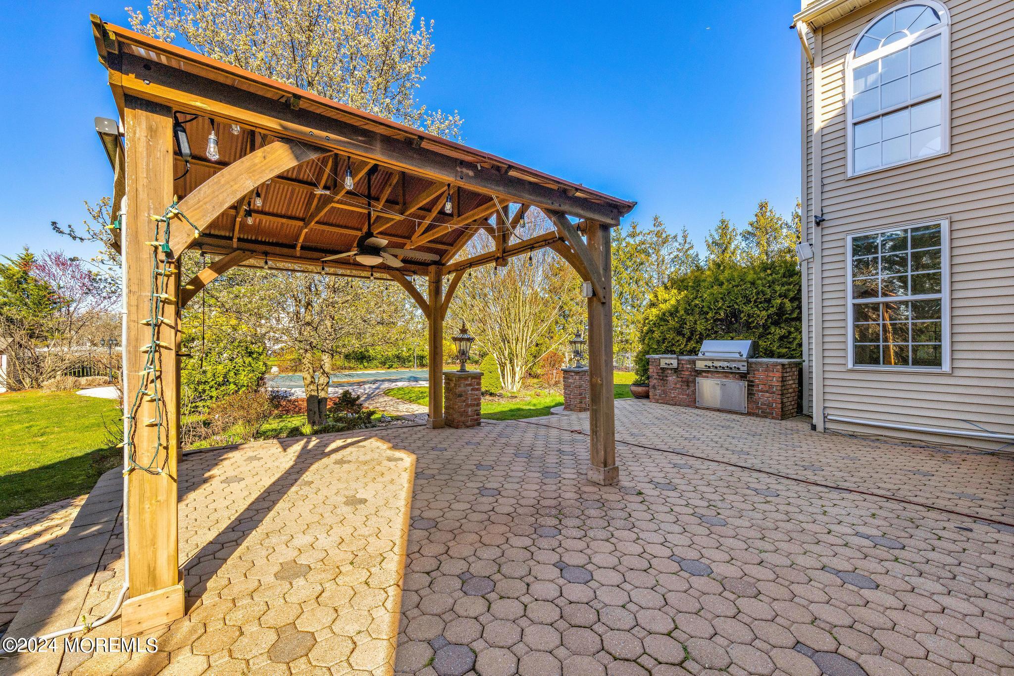 339 Rock Oak Road Freehold, NJ 07728 - Photo 3 of 55 339RockOak-50