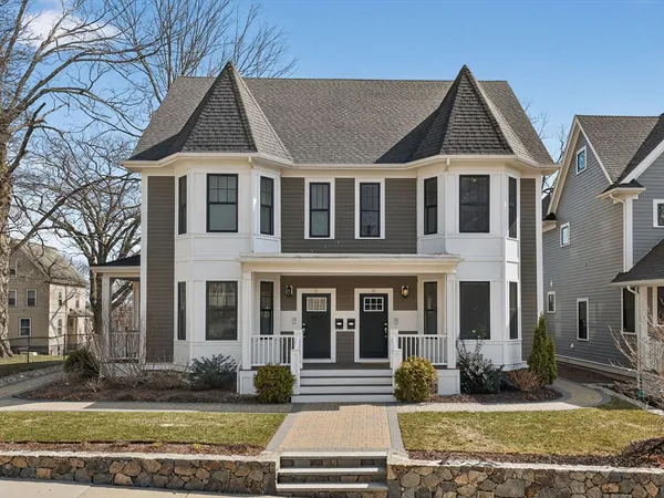 $899,000 | 49-51 Brown Avenue, Unit 49, Boston, MA 02131