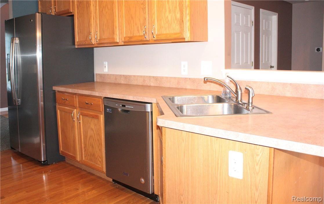 1361 Remsing Street Hartland, MI 48353 - Photo 6 of 33 IMG_0856.jpg
