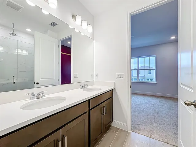 front view of house with a yard