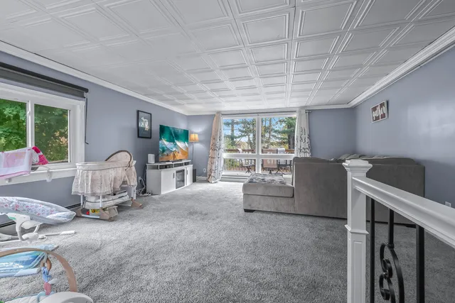 $179,900 | 1125 Hickory Lane, Hillsdale, MI 49242