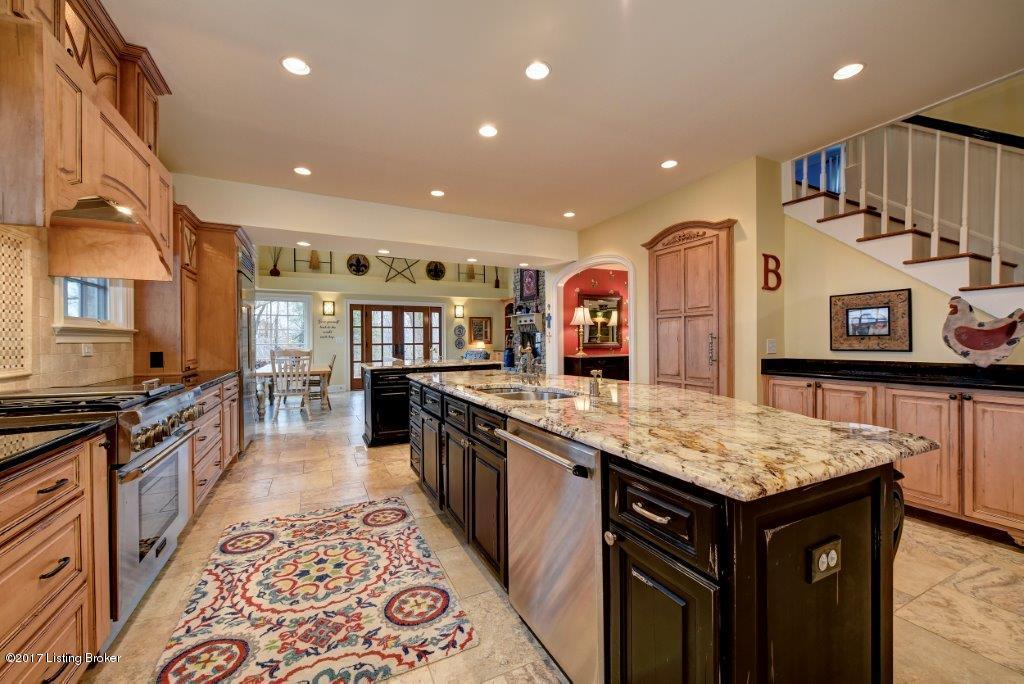 27 Stonebridge Road Louisville, KY 40207 - Photo 17 of 54 17