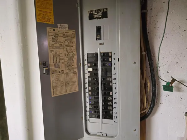 $214,900 | 2103 4th Avenue Southeast, Austin, MN 55912