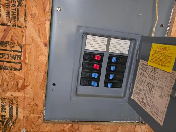 $214,900 | 2103 4th Avenue Southeast, Austin, MN 55912