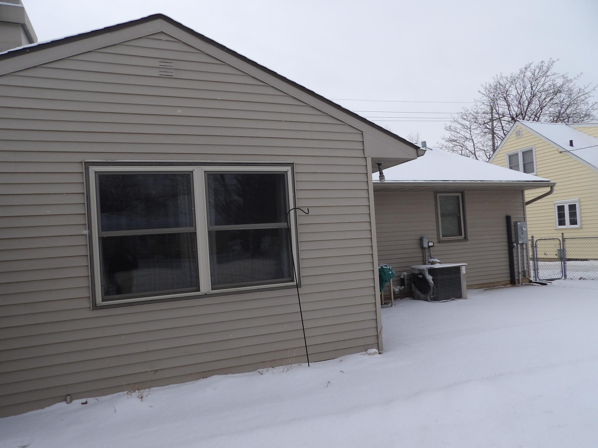 2103 4th Avenue Southeast Austin, MN 55912 - Photo 2 of 13