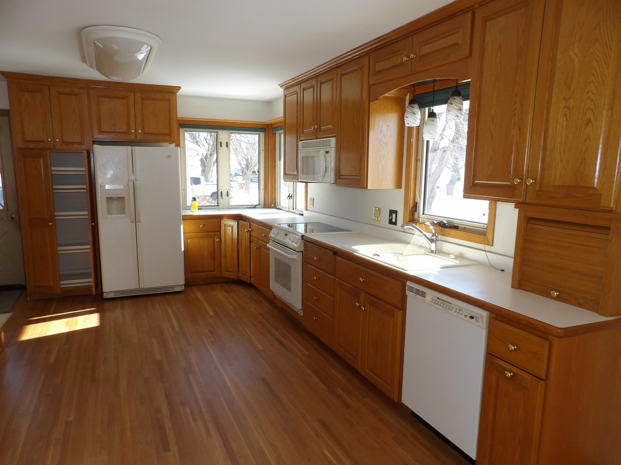 2103 4th Avenue Southeast Austin, MN 55912 - Photo 7 of 13