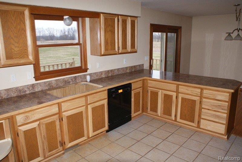 2349 Scott Road North Branch, MI 48461 - Photo 7 of 15 DSC09627