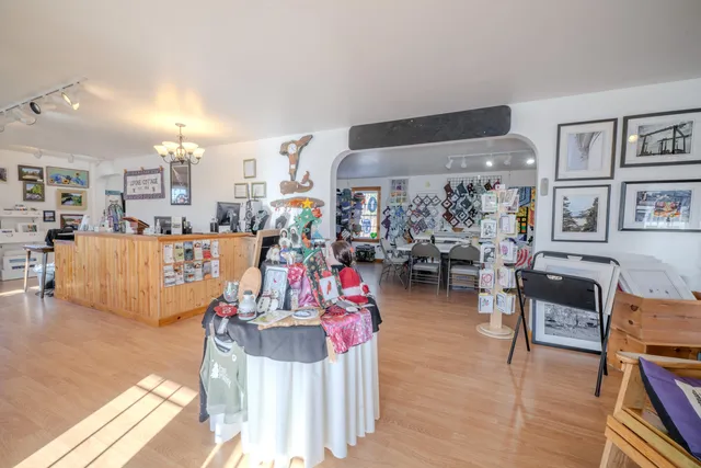 $459,000 | 7 Old Searsport Avenue, Belfast, ME 04915