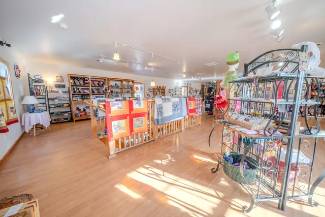 $459,000 | 7 Old Searsport Avenue, Belfast, ME 04915