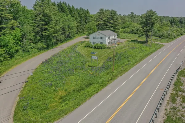 $459,000 | 7 Old Searsport Avenue, Belfast, ME 04915