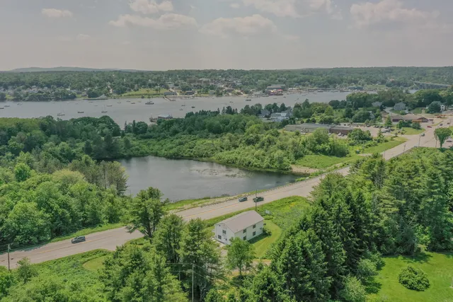 $459,000 | 7 Old Searsport Avenue, Belfast, ME 04915