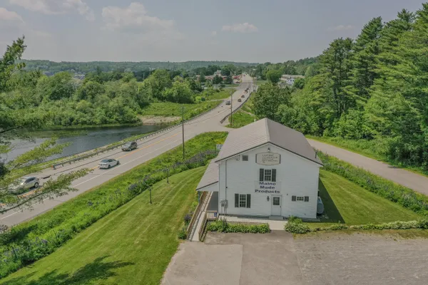 $459,000 | 7 Old Searsport Avenue, Belfast, ME 04915