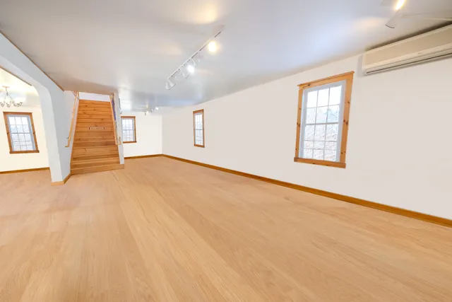 $459,000 | 7 Old Searsport Avenue, Belfast, ME 04915