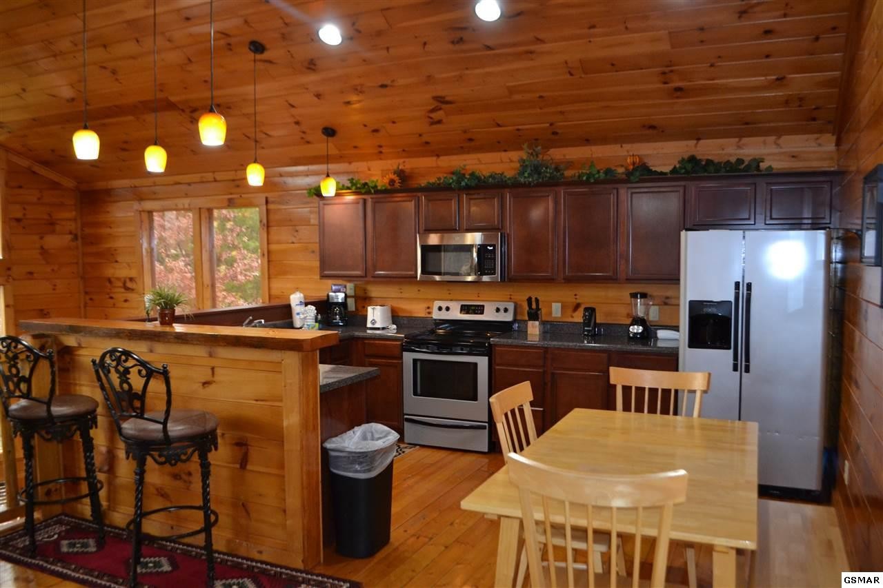 925 McMakin Way, Unit RESTASSURED Pigeon Forge, TN 37863 - Photo 4 of 26 Gallery Image 4