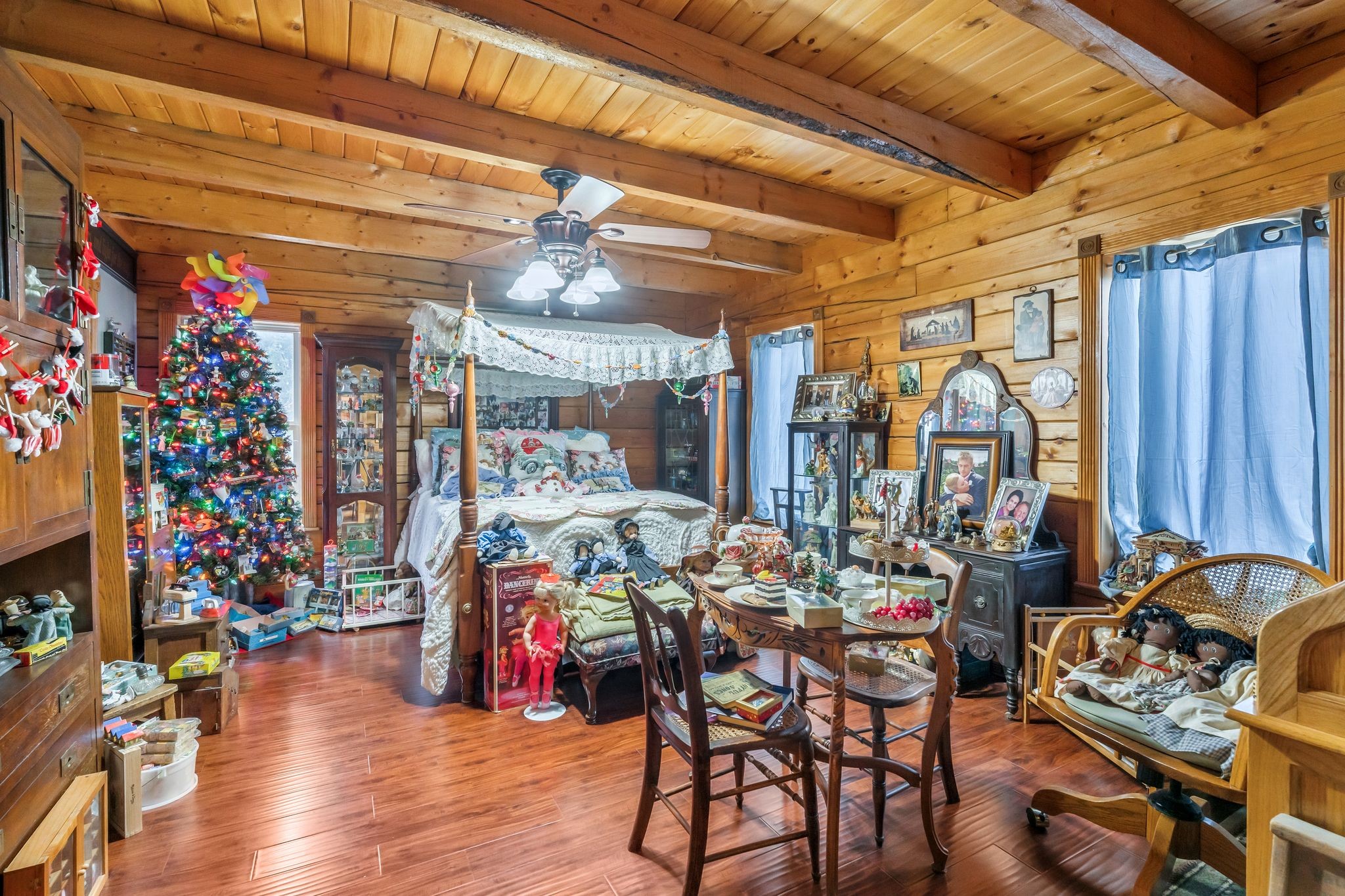 10955 Old Lebanon Road Murfreesboro, TN 37129 - Photo 36 of 100 a view of a dining room with wooden floor