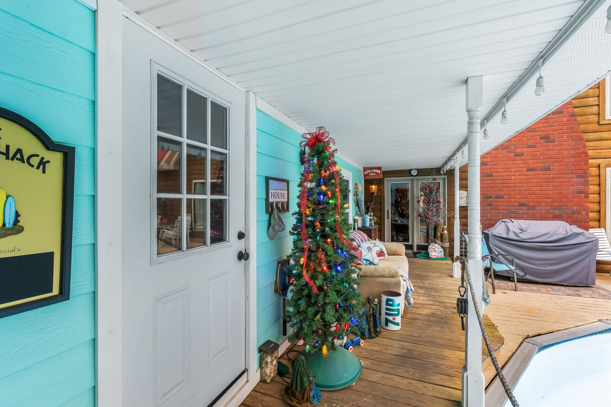 10955 Old Lebanon Road Murfreesboro, TN 37129 - Photo 66 of 100 a potted plant sitting in front of a house