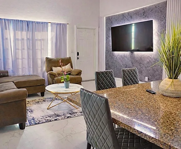 $919,000 | 1943 Rodman Street, Hollywood, FL 33020