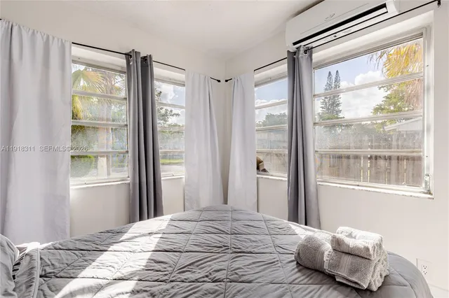 $919,000 | 1943 Rodman Street, Hollywood, FL 33020