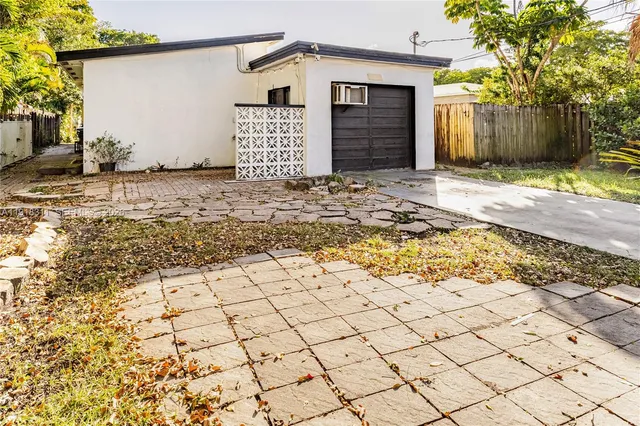 $919,000 | 1943 Rodman Street, Hollywood, FL 33020