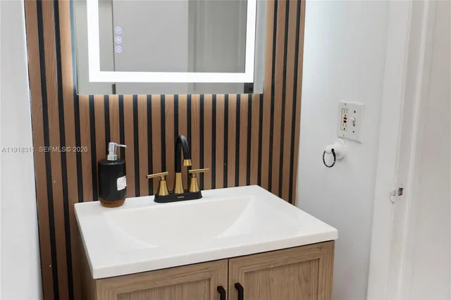 $919,000 | 1943 Rodman Street, Hollywood, FL 33020