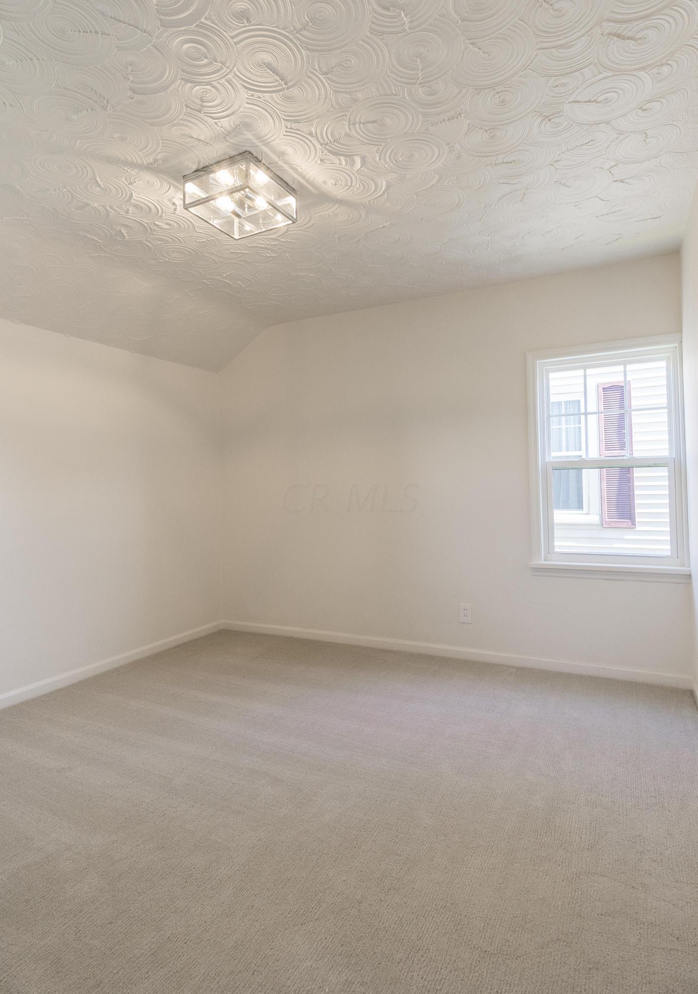 3021 Wicklow Road Columbus, OH 43204 - Photo 32 of 36 Gallery Image 32
