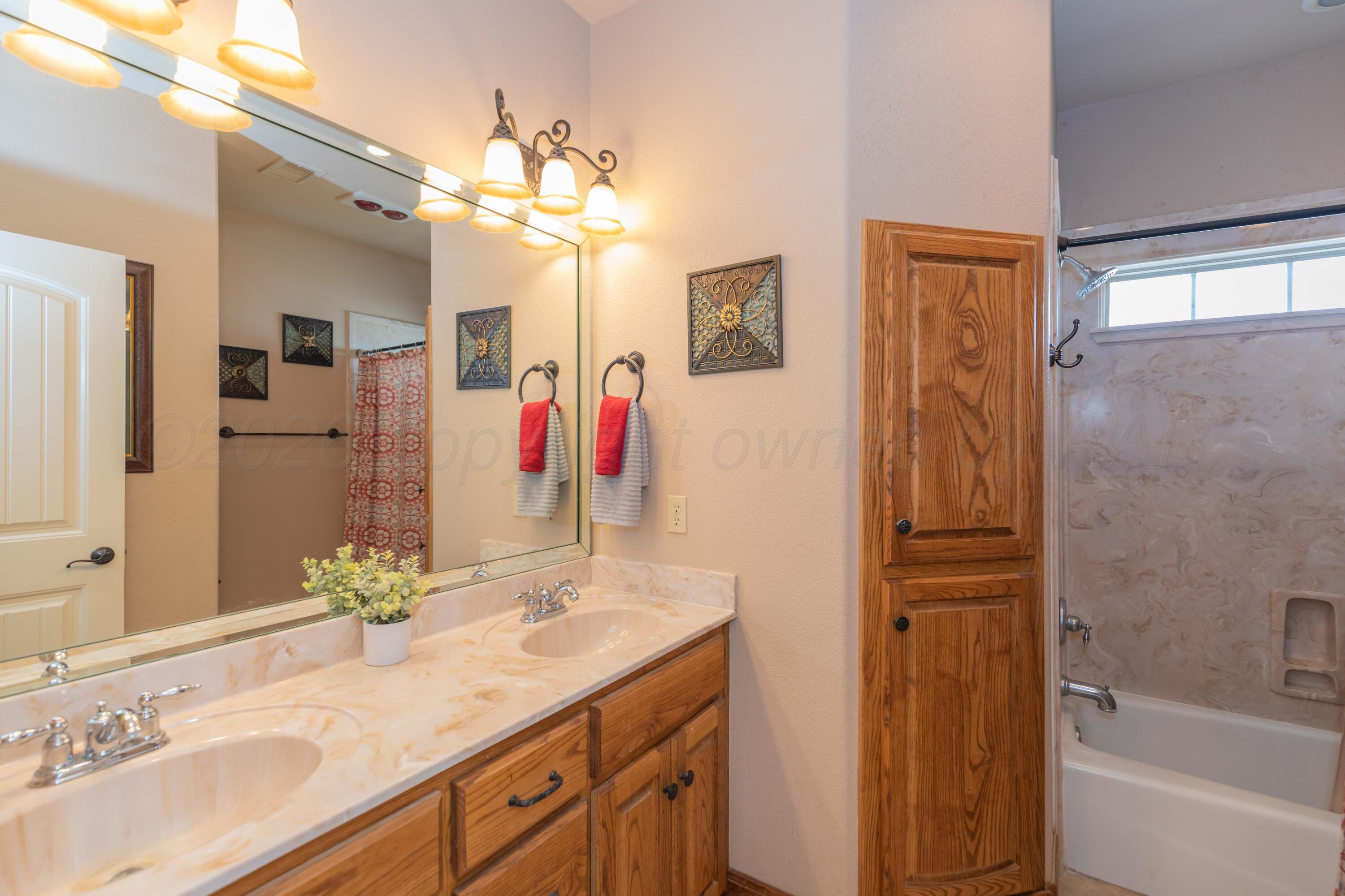 16501 Hope Road Canyon, TX 79015 - Photo 30 of 42 BATHROOM 2 VIEW 1