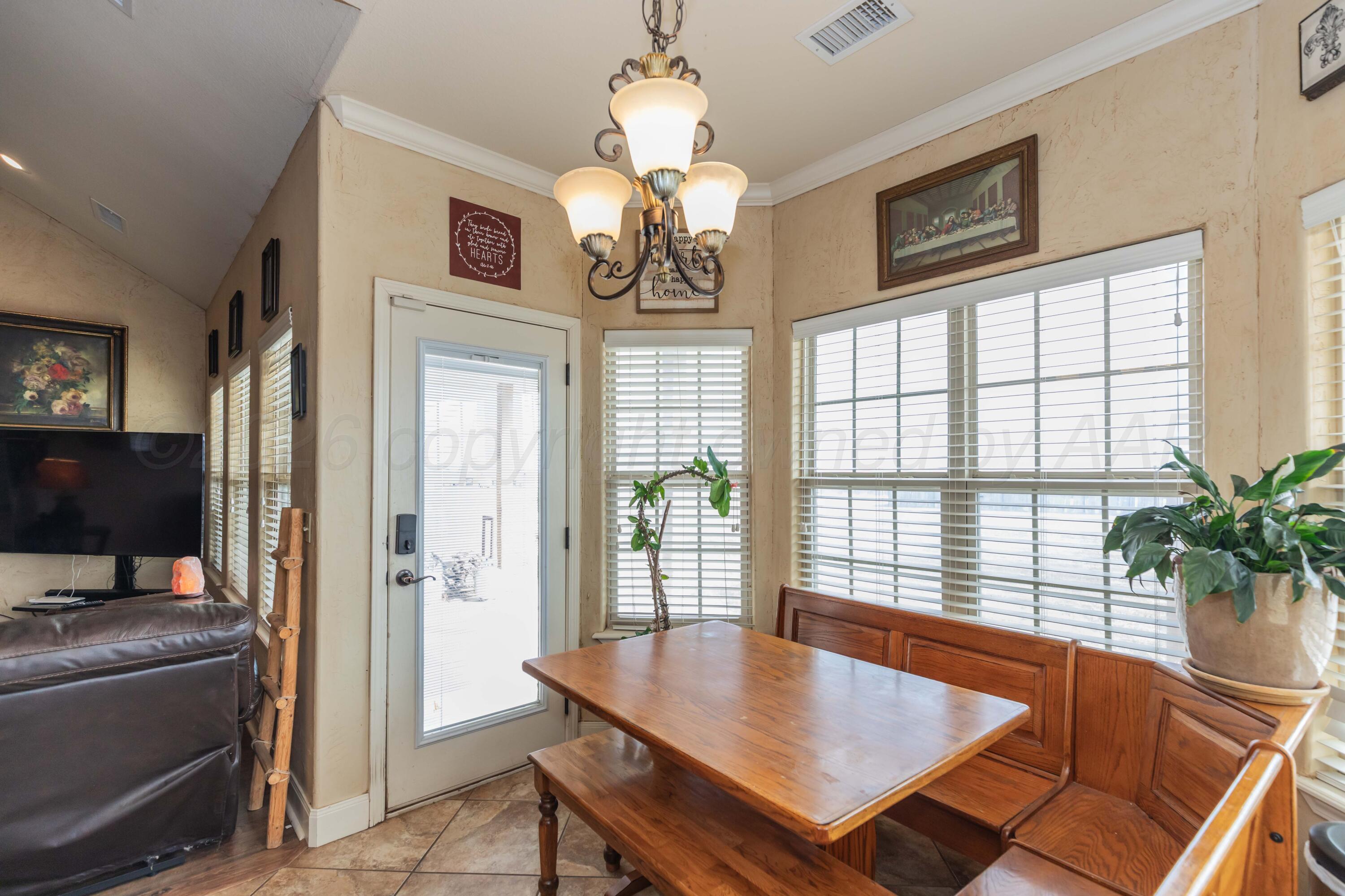 16501 Hope Road Canyon, TX 79015 - Photo 9 of 42 DINING