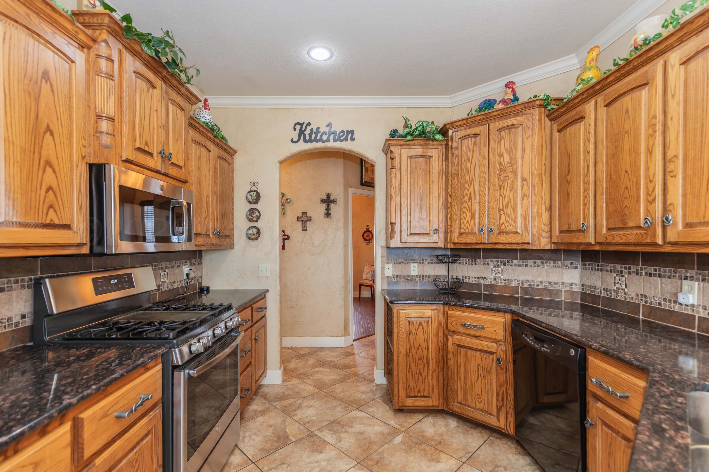 16501 Hope Road Canyon, TX 79015 - Photo 10 of 42 KITCHEN VIEW 1