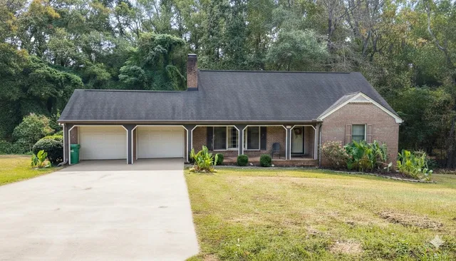 $270,000 | 121 East Brookwood Lane, Cowpens, SC 29330