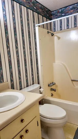 $270,000 | 121 East Brookwood Lane, Cowpens, SC 29330