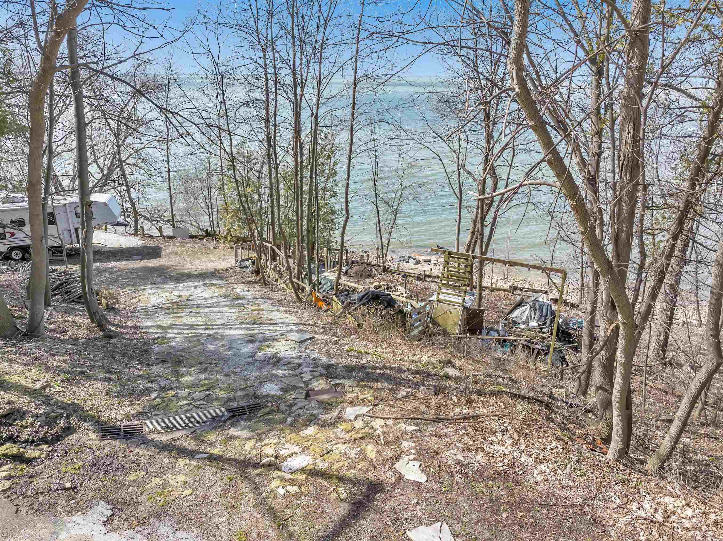 5341 Edgewater Beach Road Green Bay, WI 54311 - Photo 11 of 24